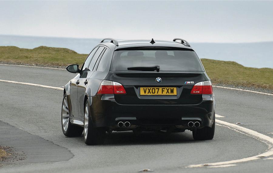  BMW M5 Touring 2009 года  (фото 9 из 51)